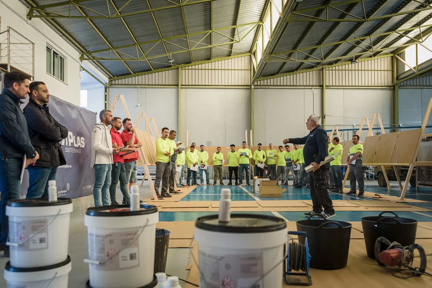 Charla formacion smart cover graphenano Solerplast Canicio fotografia