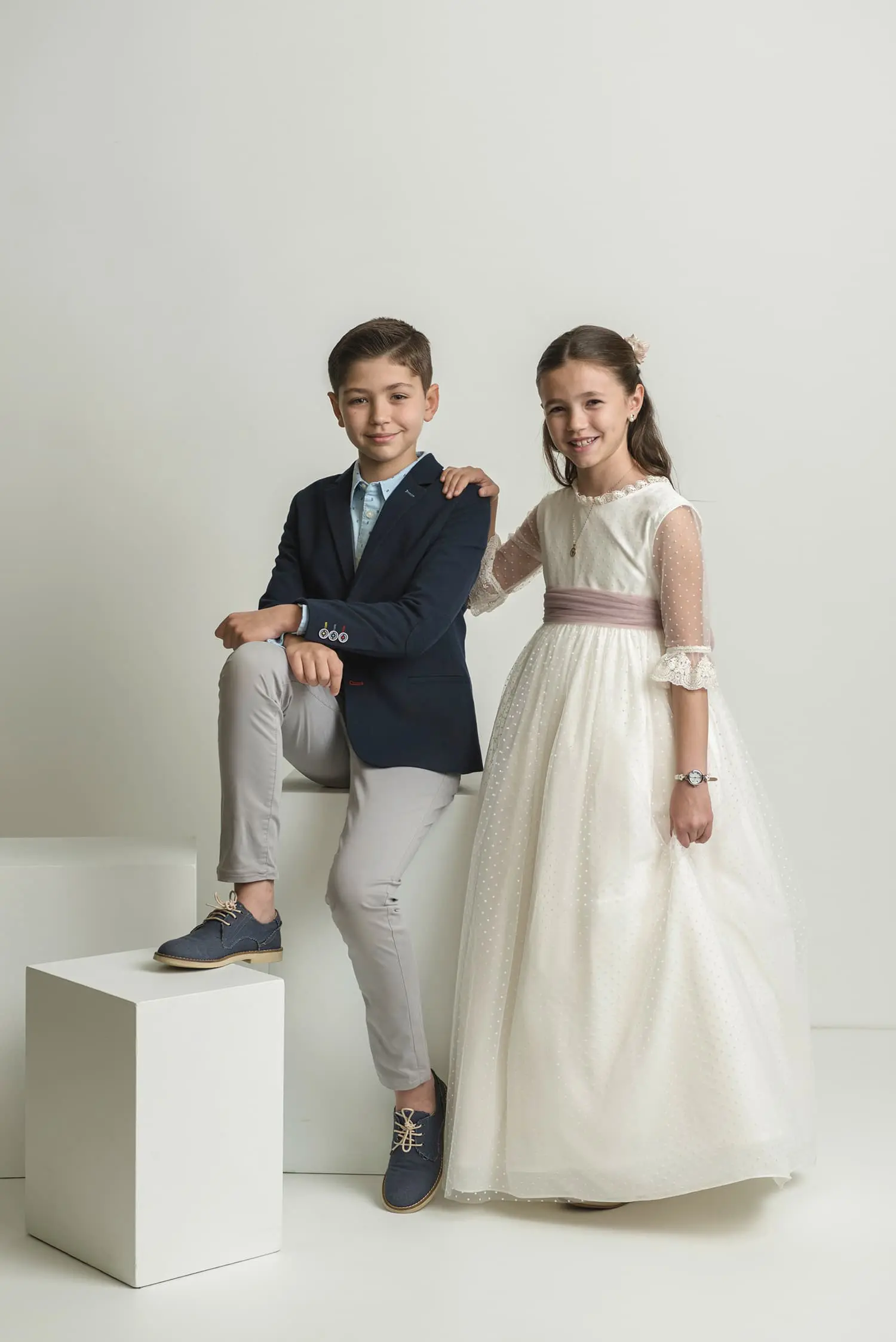 Hermanos comunion de pie Canicio Jumilla