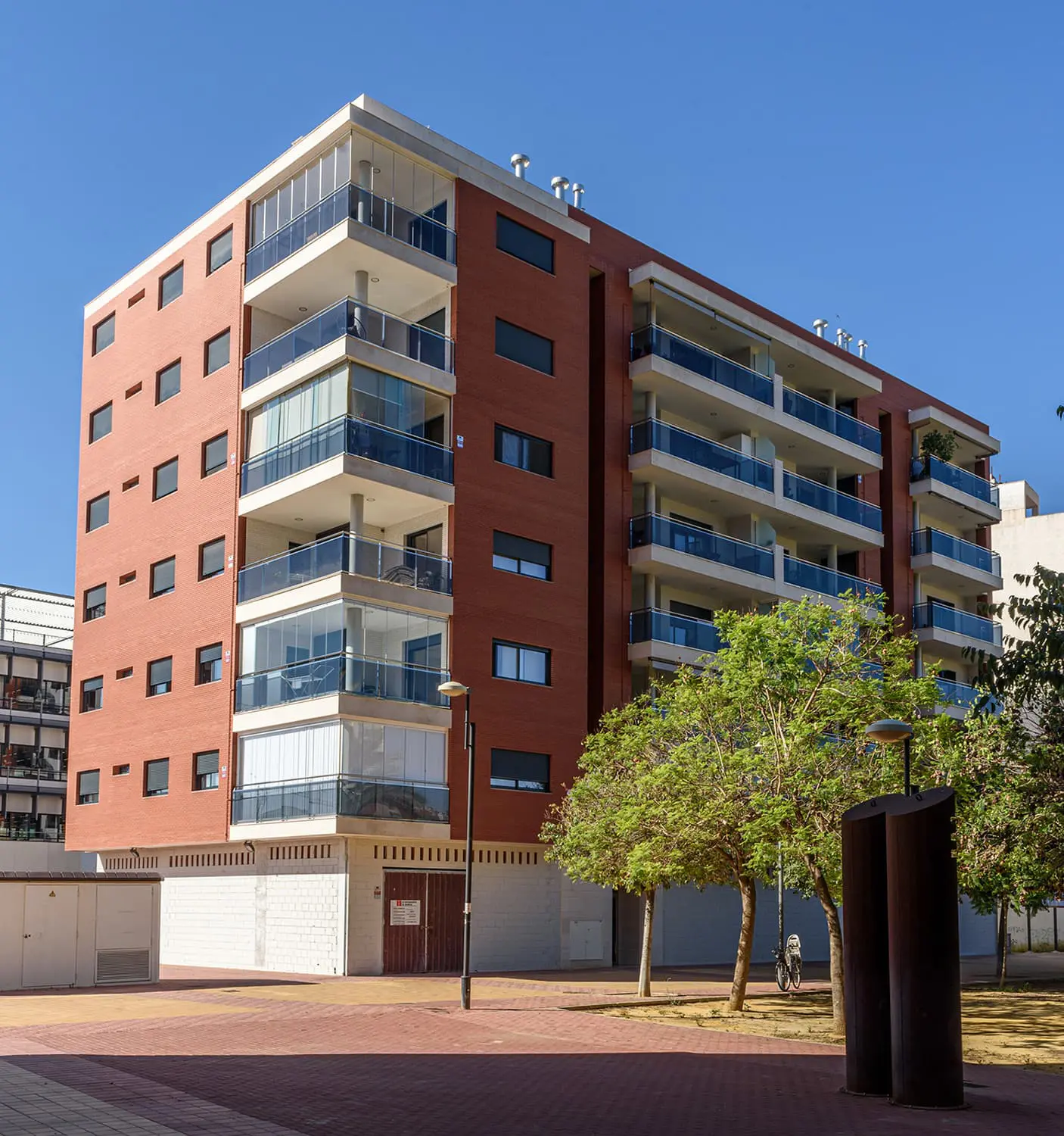 Malpesa Edificio Darma VII Murcia Cuero Alaska Canicio fotografia