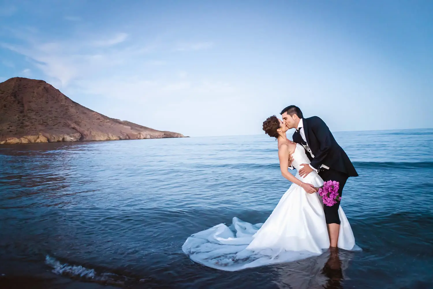 Fotografia exterior de la boda de fefa y jose carlos, en Murcia